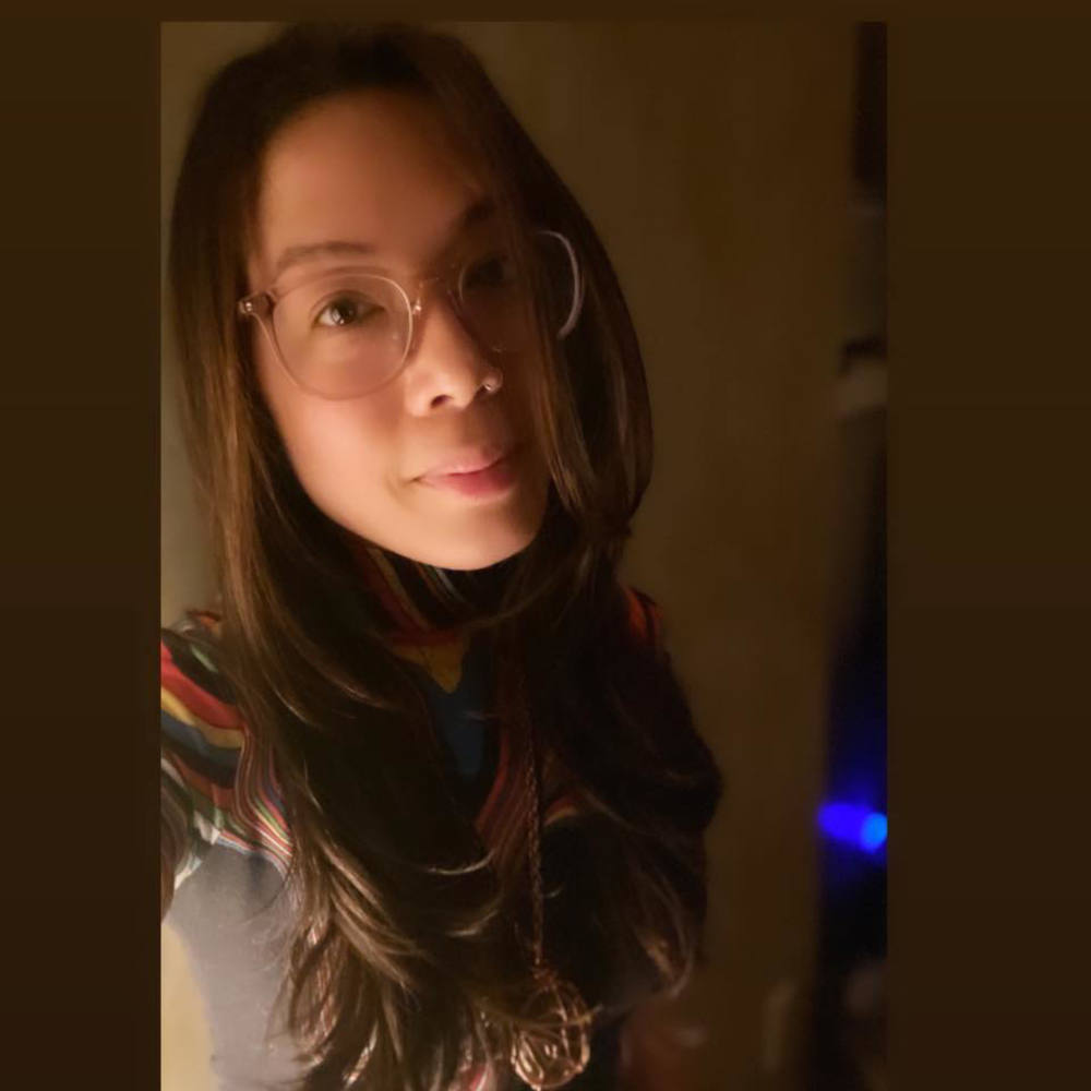 Meet your Posher, Adrienne